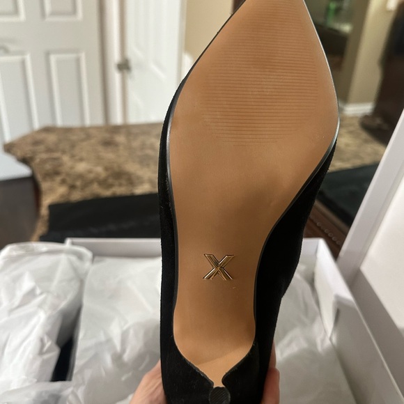 NWT Express black suede ankle boots in box - Picture 6 of 13